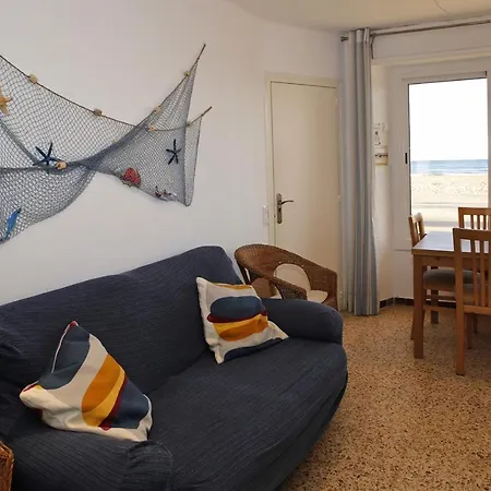 At076 Planta Baja En 1ra Linea Del Paseo Maritimo * Torredembarra